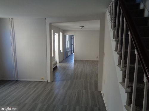 316 Woodland St, Trenton, NJ 08610-6147