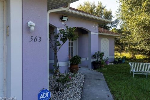 563 Flamingo Ave, Lehigh Acres, FL 33974-0566