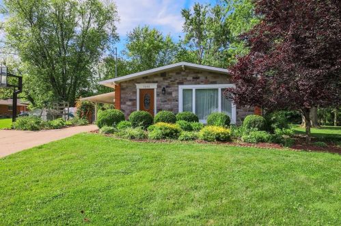 7255 Bridges Rd, Cincinnati, OH 45230-2138