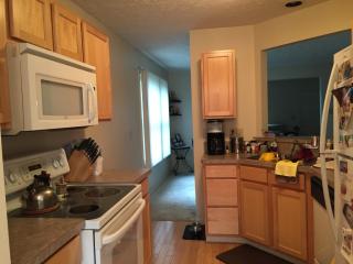 4390 Sexton Rd, Cleveland OH  44105-6000 exterior