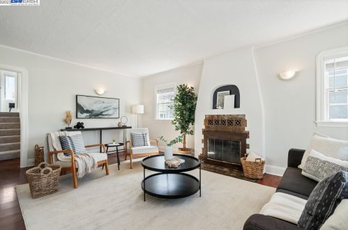 1532 69 Ave, Oakland CA  94621-3424 exterior