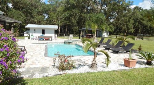 17639 Palamino Lk Dr, Dade City FL 33523-1949 exterior