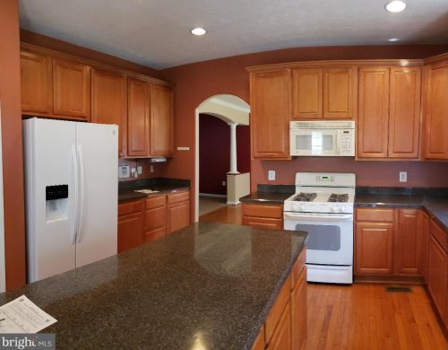 2809 Angela Ct, Fredericksburg VA  22408-8081 exterior