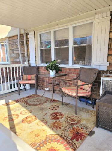 155-07 Huron St, Jamaica, NY 11414-3019