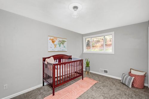 454 Mcmurray Rd, Canonsburg PA  15317-0024 exterior