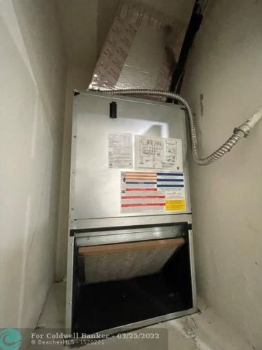 9667 15 Ct, Hollywood FL 33024-4429 exterior