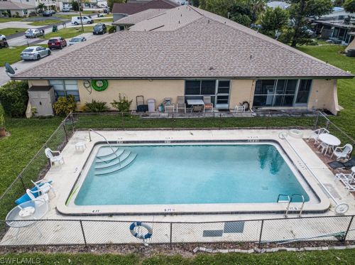 4706 4th Pl, Cape Coral, FL 33904-8565