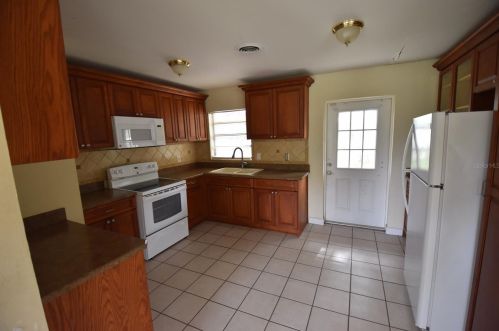 1490 Armone St, Orlando, FL 32825-5838