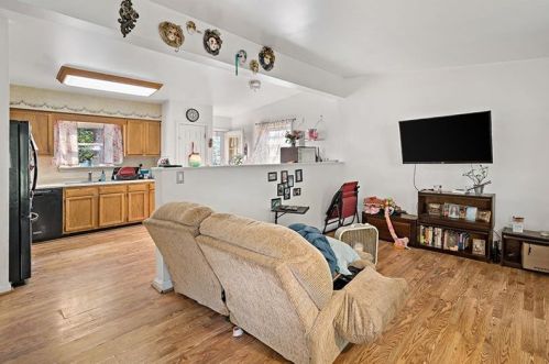 55 Bridge St, Noblestown, PA 15071-1201