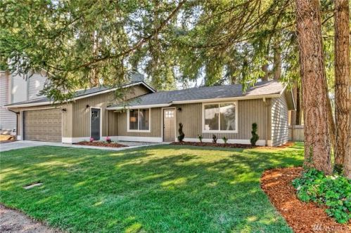 26636 Timberlane Dr, Kent, WA 98042-8430