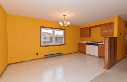 138 Van Norman Ave, Milwaukee WI 53235-5723 exterior