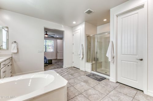 2922 Amber Sun Dr, Phoenix AZ 85085 exterior