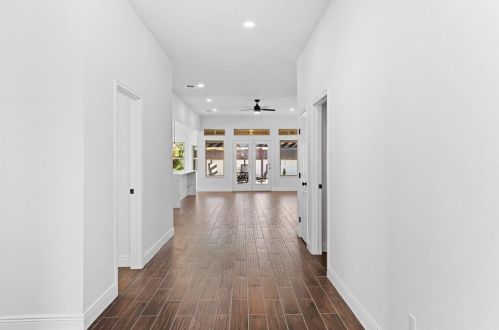 30108 Hacienda Ln, Georgetown TX  78628-1156 exterior