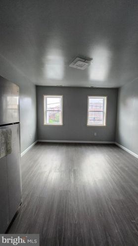 707 3rd St, Philadelphia, PA 19123-2973