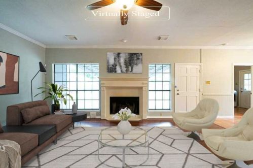 609 Westview Terrace Cir, Sealy, TX 77474-3115
