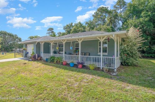 3715 Coolidge Ave, Mims, FL 32754-6918