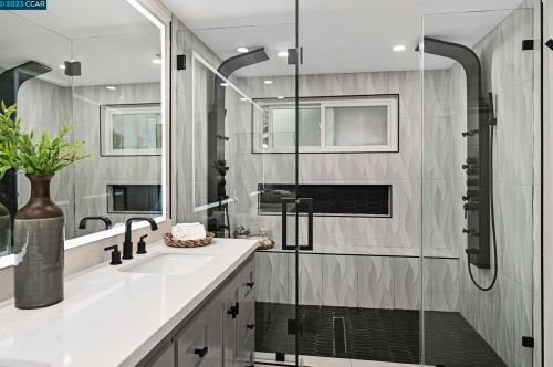 5613 Mount Hood Ct, Pacheco CA  94553-5837 exterior