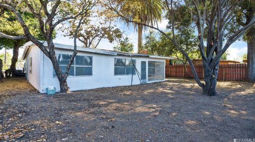 1684 Purdue Ave, Palo Alto CA  94303-1239 exterior