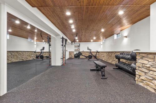 4101 Lk Dr, Milwaukee WI 53211-1720 exterior