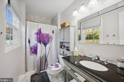 42 Edison Ln, Willingboro NJ  08046-2406 exterior