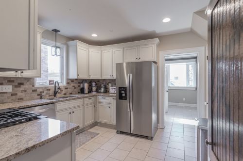 27 Virginia Ave, Covington, KY 41017-2959
