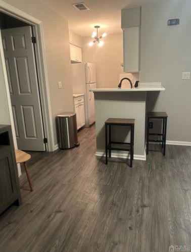 17 Lear Ct, East Brunswick NJ  08816-1863 exterior