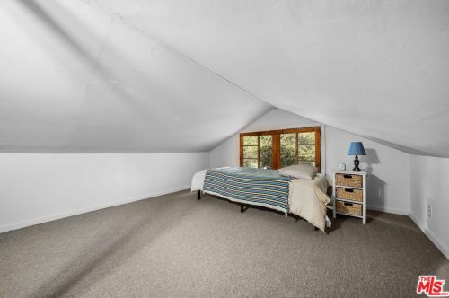 39144 Calle Del Sur, Santa Clarita CA  91390-1006 exterior