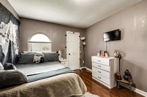 3404 Royal Crst Dr, Fort Worth TX 76140-2716 exterior