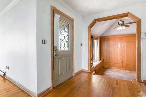 542 Goodrich Ave, Babylon, NY 11703-2007