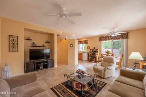 16131 Quail Creek Ln, Sun City AZ  85374-4910 exterior