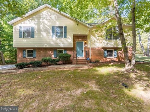 13001 Platoon Dr, Spotsylvania, VA 22551-8006