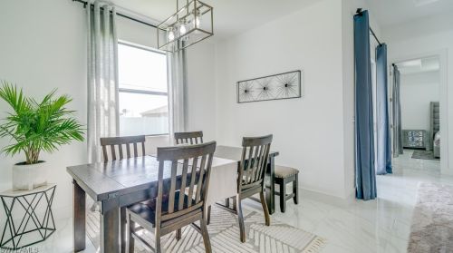 1013 6th Ave, Cape Coral FL  33909-1365 exterior