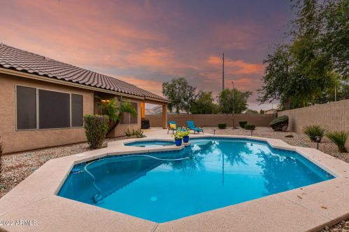 3890 Ashley Dr, Chandler AZ 85249-5261 exterior