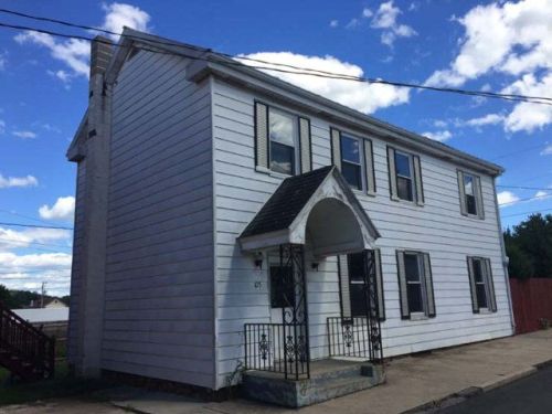 105 3rd St, Academia, PA 17082