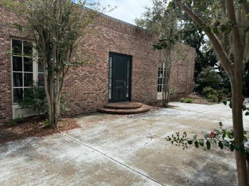 148 Miracle Strip Pkwy, Fort Walton Beach FL 32548-2827 exterior