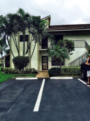 1704 Clubhouse Cir, Jupiter FL  33477-4529 exterior