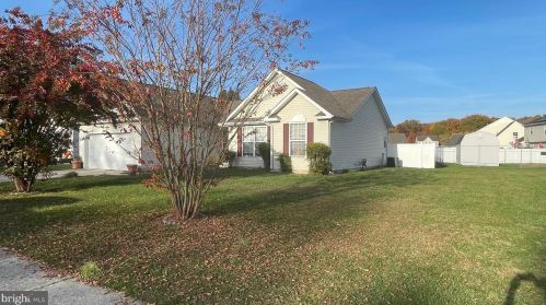 323 Wind Dr, Dover DE  19901-8608 exterior