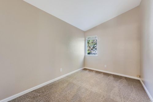 907 Kingwood St, Santa Rosa CA  95401-6509 exterior