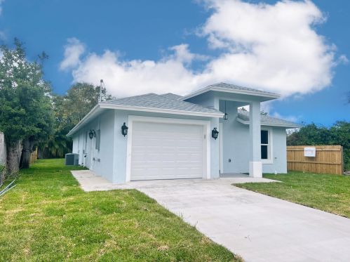 2623 Oswego Ave, West Palm Beach, FL 33409-4922