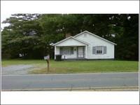 426 Elmira St, Burlington NC  27217-1326 exterior