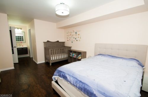 15 Encampment Dr, Bedminster NJ  07921-1835 exterior