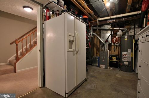 7616 Whitly Way, Lorton VA  22079-1745 exterior