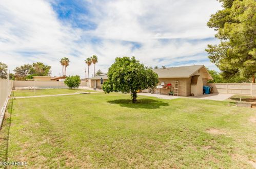 3623 Yorkshire Dr, Glendale AZ  85308-2335 exterior