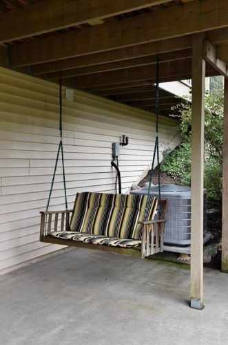 4438 Bachman Dr, Schnecksville PA  18078-2246 exterior