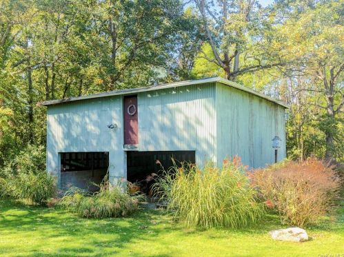 169 Lime Ridge Rd, Poughquag NY  12570-5449 exterior