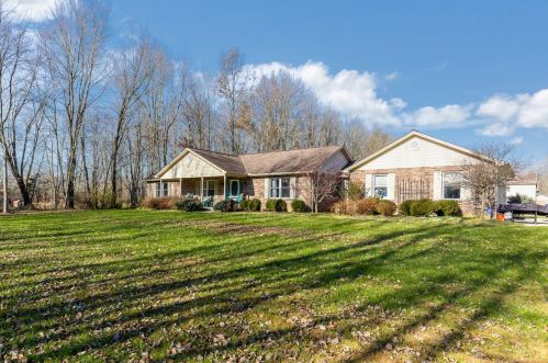 3328 Weaver Rd, Stonelick, OH 45103-6201