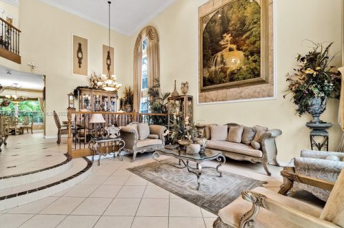 15323 21st St, Hollywood, FL 33027-4382