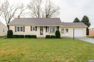 14 Greystone Rd, Carlisle, PA 17013-2605