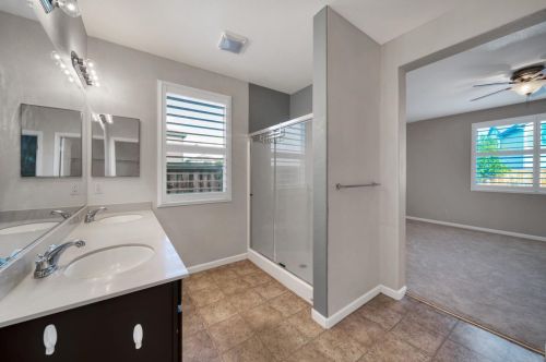 16278 Prairie Fire Ct, Lathrop CA  95330-8963 exterior