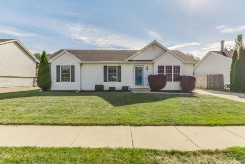 5811 52 Ave, Kenosha WI  53142-1526 exterior